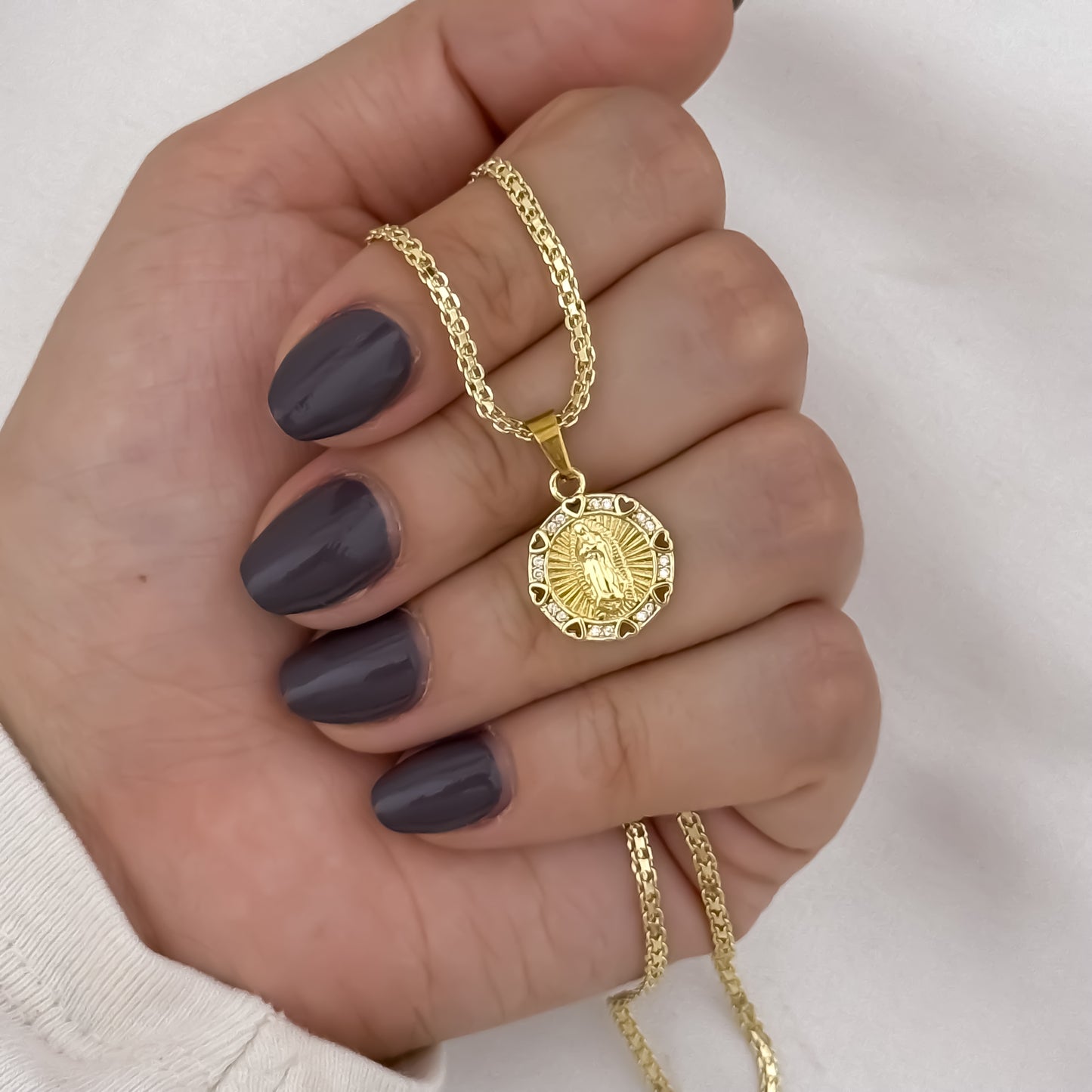 Cadena Tejido Chino de Dama de 45cm de 3mm de Grosor + Virgen de Guadalupe Tallada en Oro Laminado 18k con Garantia de por vida