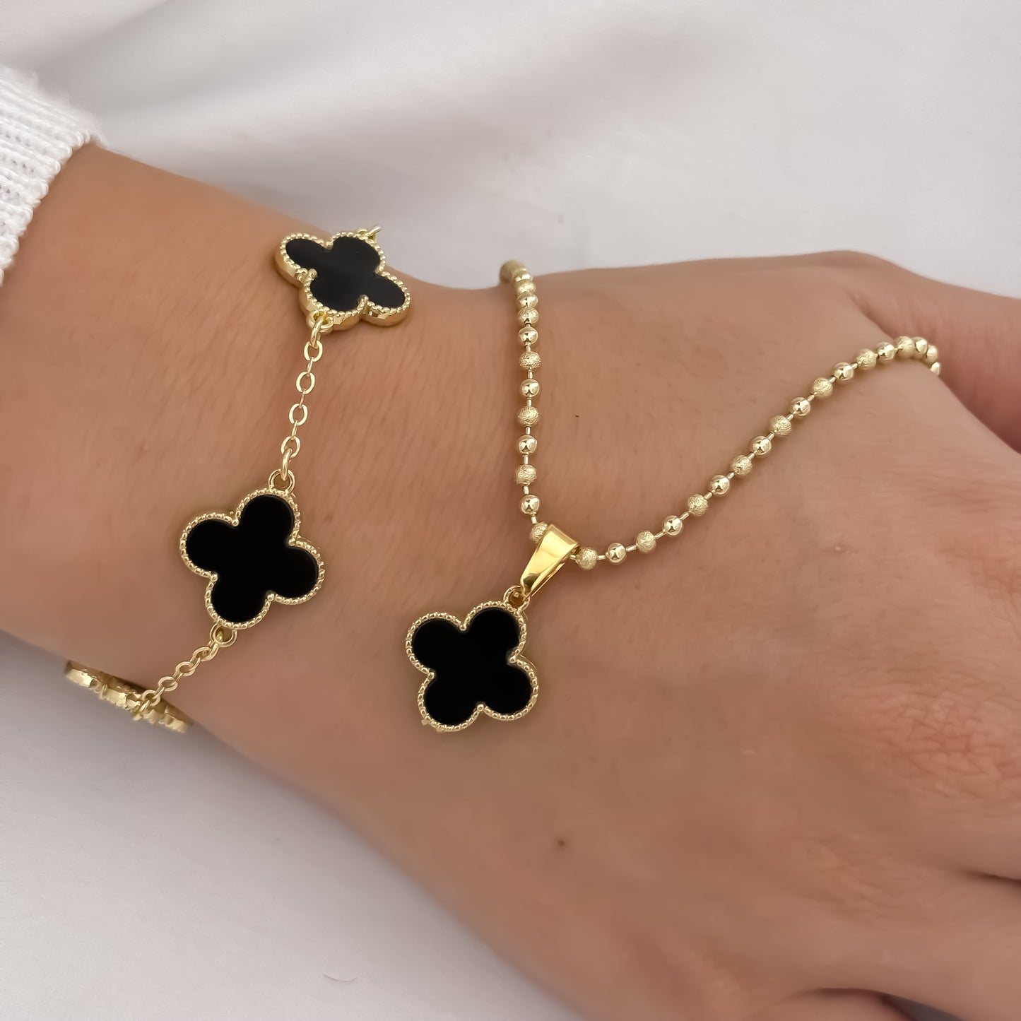 Cadena Tejido Militar de Dama de 45cm + Trebol Negro de la Suerte + Pulsera trebol Negro en Oro Laminado 18k con Garantía de por vida en oro de 18k