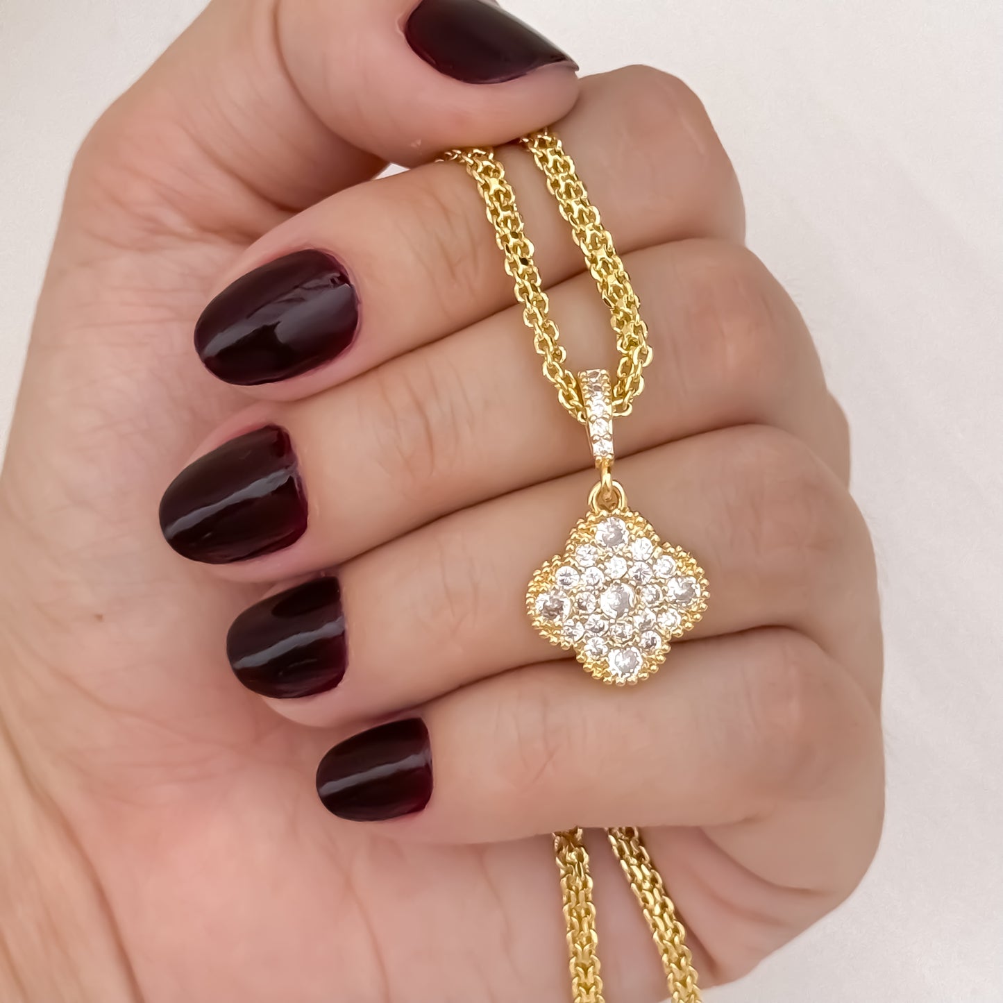 Cadena Tejido Chino de Dama de 45cm + Dije de Trebol de micro circones de buena suerte en oro Laminado 18k con garantia de por vida