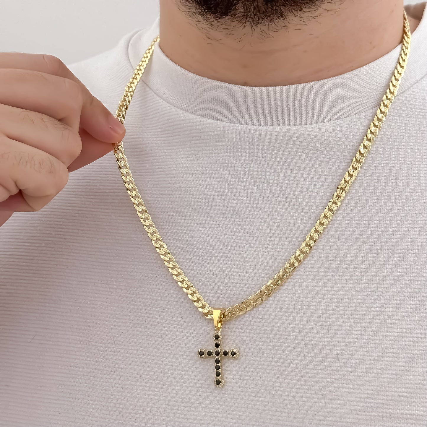 Cadena Cubana Diamantada Gruesa de 60cm -5mm de Grosor + Cruz Trebol con micro circones en Oro Laminado 18k con Garantia de por vida