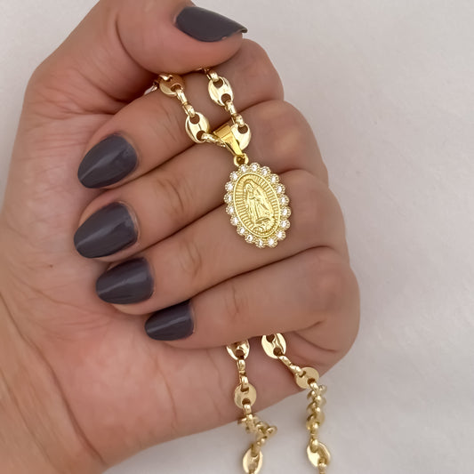 Cadena Tejido Gucci de Dama de 45cm de 3mm de Grosor + Dije de Virgen de Guadalupe con Micro circones de cristales en Oro Laminado 18k con Grantia de por vida